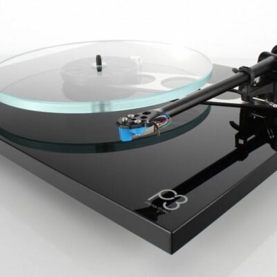REGA Planar 3
